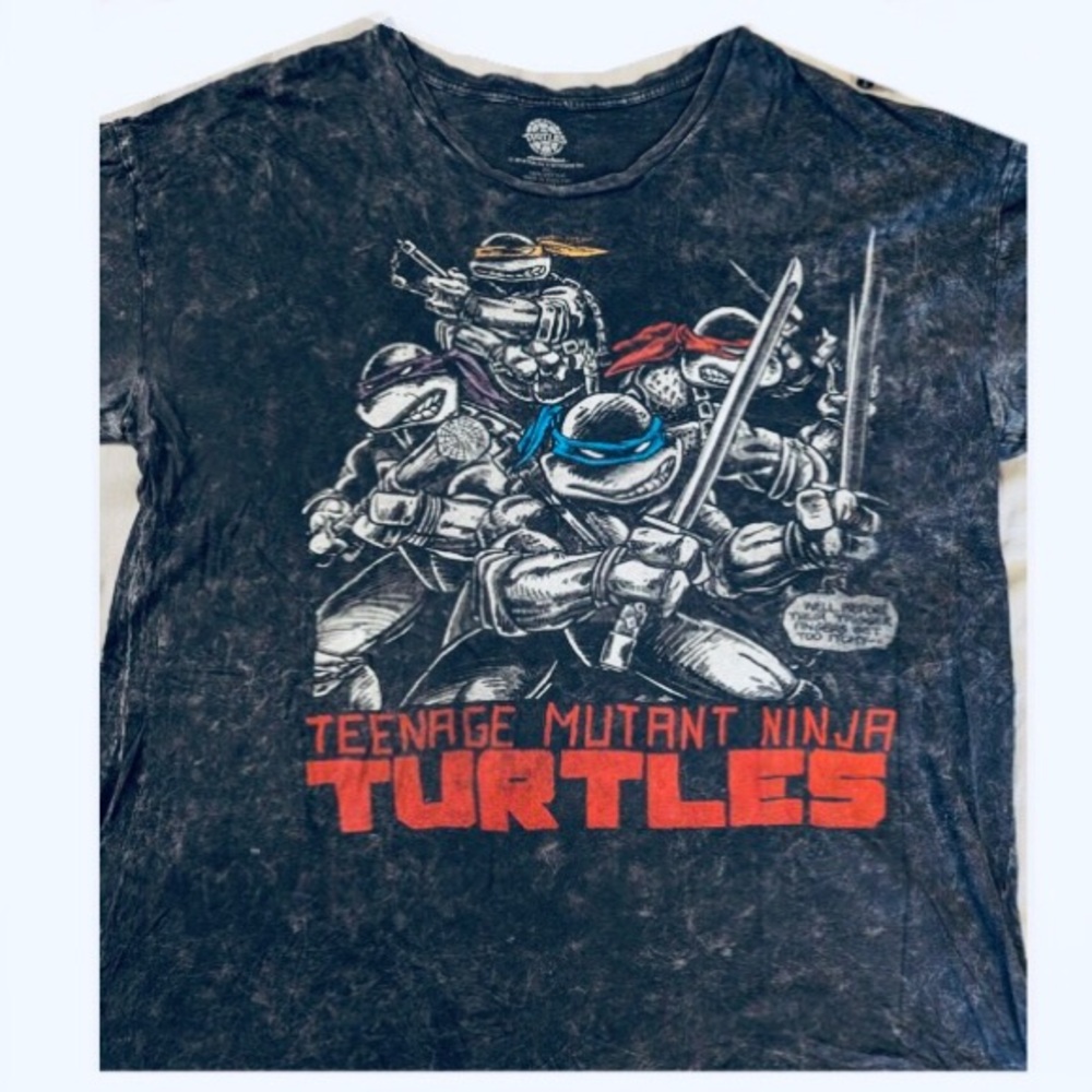 *Minimum $15 total. Teenage Mutant Ninja Turtles Graphic T-Shirt Vintage